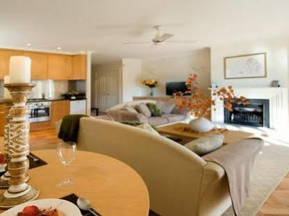 Lakeside Suites 1 Daylesford Esterno foto