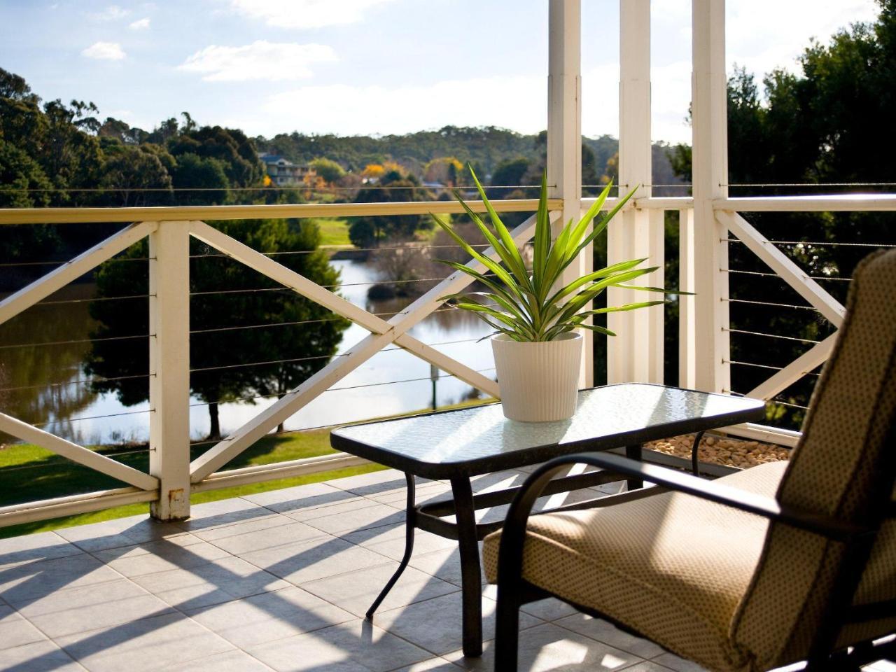 Lakeside Suites 1 Daylesford Esterno foto